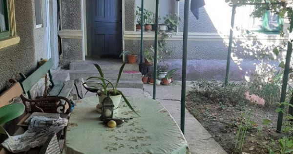 Buzău Glodeanu Siliștea sat COTORCA, casă batraneasca cărămidă 3465m