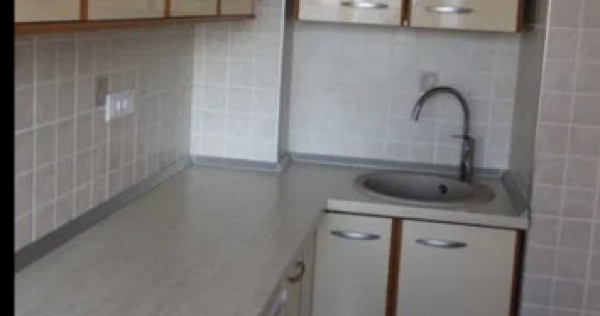 Baba novac ior etaj 11