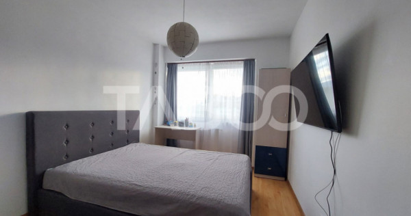 Apartament de inchiriat decomandat 2 camere balcon parcare T