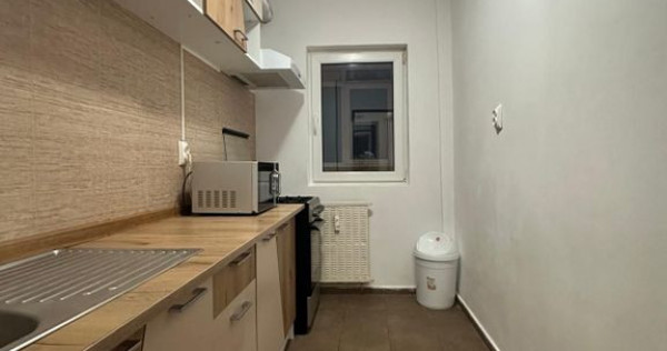 Garsoniera Decomandata - Sector 3 - Ozana