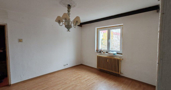 APARTAMENT 2 CAMERE, SECTOR 4 / LUICA, 39 MP, BLOC ANVELOPAT