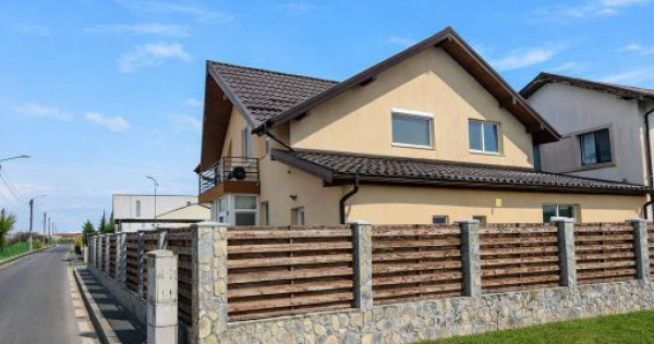 VILA 4 CAMERE CU ANEXA, ORAS OTOPENI