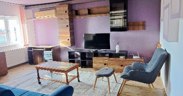 Proprietar privat inchiriez apartament cu 3 camere, Giurgiu, zona Lidl