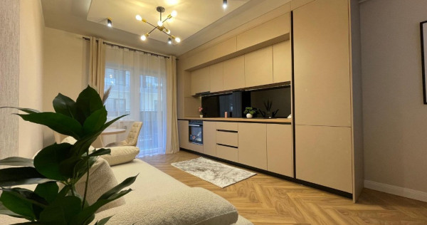 Apartament 3 camere, 2 bai bloc NOU Floresti