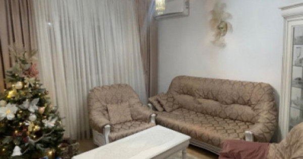 Apartament 4 camere de v&acirc;nzare &icirc;n zona Inel I &ndash; confort,