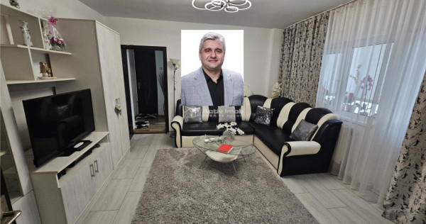 Resita, 3 Cam. Cf. 1, Et. 1, Bulevard, Micro 4