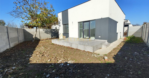 Casa individuala - 4 camere - 2 bai - 300 mp teren