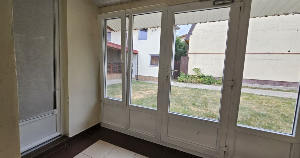 Casa 4 camere - curte 400mp Sector 4 - Luica -Giurgiului ...