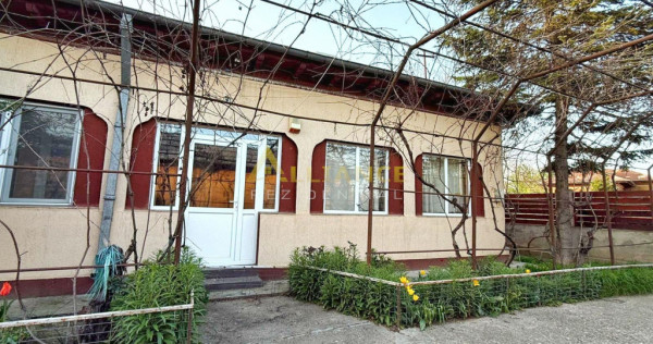 Casa pe parter | 4 camere | Teren 926mp | Asfalt