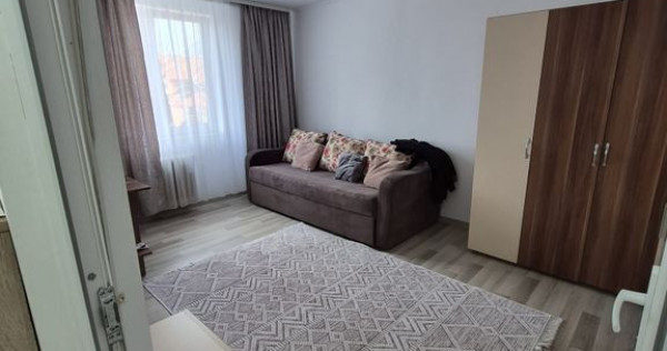 Garsoniera decomandata Palas