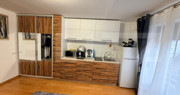 Garsonieră de lux, parter &icirc;nalt, 28 mp, zona LIVADA POSTEI