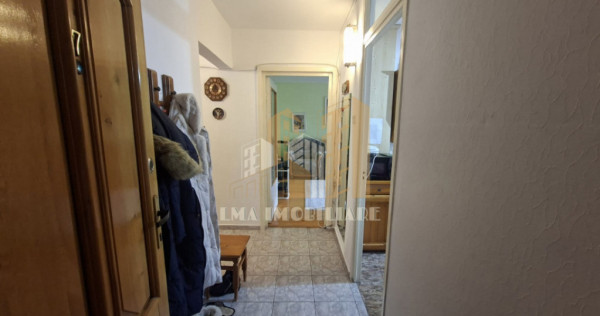 Apartament 3 camere Strada Gloriei Tractoru Brasov