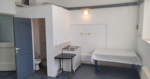 Inchiriez apartament 2 camere + 2 bai pentru muncitori,