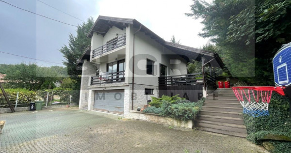 Vila langa padure, panorama superba, 250mp, zona Faget