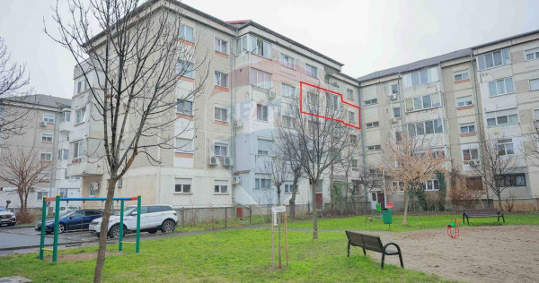 Apartament cu 3 camere de v&acirc;nzare, &icirc;n zona Dragoș Vodă