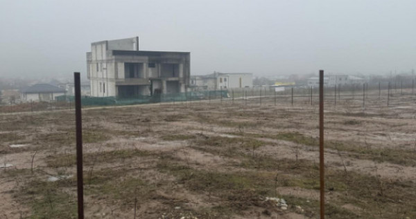 Teren langa padure ,500 mp intravilan, Drumul Muntenilor