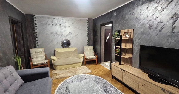 Apartament 2 camere renovat, mobilat si utilat - zona Cos...