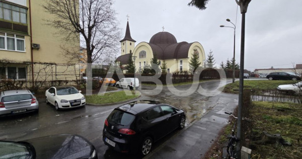 Apartament de vanzare etaj 3 balcon strada Rusciorului Terez