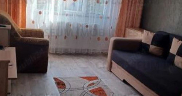 Garsoniera decomandata - zona Astra