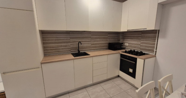 &Icirc;nchiriez apartament 2 camere cu parcare residence Neufort 10