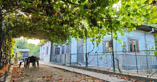 Casa gata de mutat 100mp utili, teren 1000mp in Obobesti, Dambovita