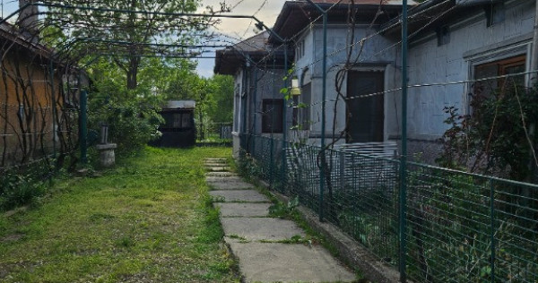 Casa locuibila 100 mp cu teren 1000 mp in Obobesti, Dambovita