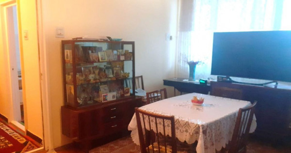 Apartament 2 camere Tiglina 2, etaj 1, 2 balcoane, centra...