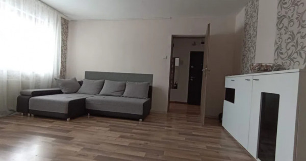 Apartament 2 camere, semidecomandat - zona Astra