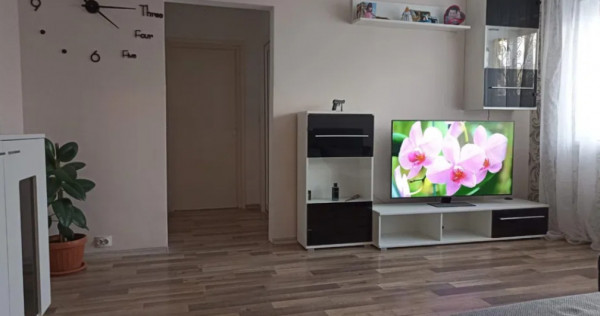 Apartament 2 camere, semidecomandat - zona Astra