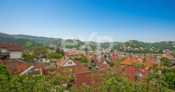 Casă cu priveliște panoramică &icirc;n inima zonei Șchei &ndash;