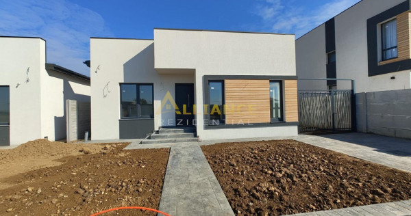 Casa individuala - 4 camere - 2 bai - Cartierul Nou-Str.Avi