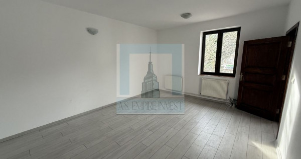 Apartament 2 camere decomandat - zona Centrul Civic