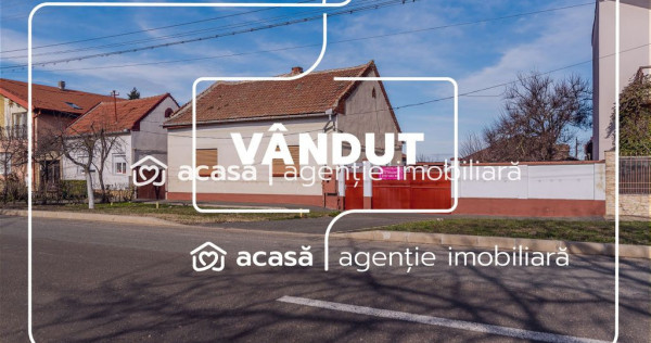 V&Acirc;NDUT! Casă cu teren 846 mp Micalaca, Strada Lipovei.