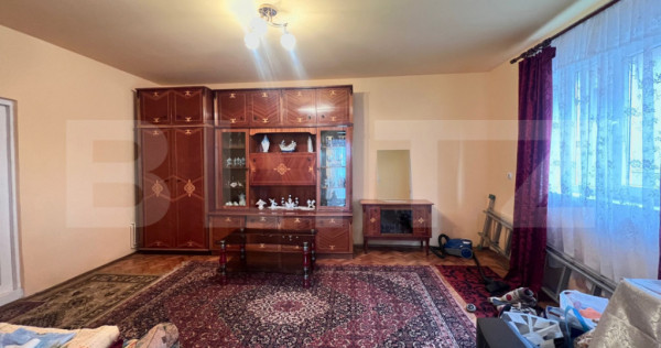 Casa individuală cu 3 camere, zona Poiana