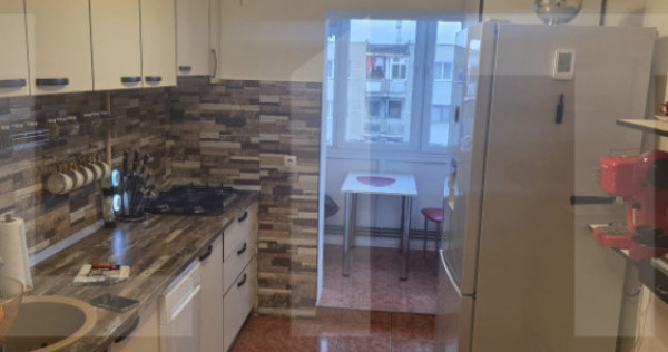Apartament cu 2 camere complet renovat si mobilat