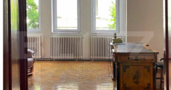 Spațiu de &icirc;nchiriat, 130 mp, zonă Centrală