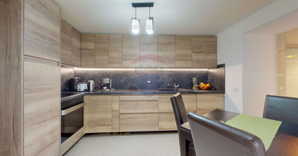 Casă / Vilă cu 9 camere de v&acirc;nzare &icirc;n zona Valea Cerb...