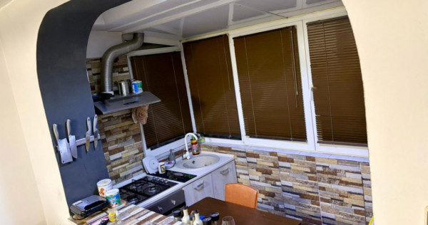 Apartament 3 camere, 60 mp, zona Piața Centrală