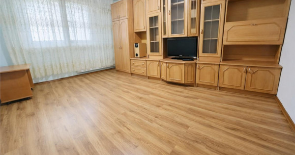 Camin primitor si luminos, decomandat, etaj intermediar, As