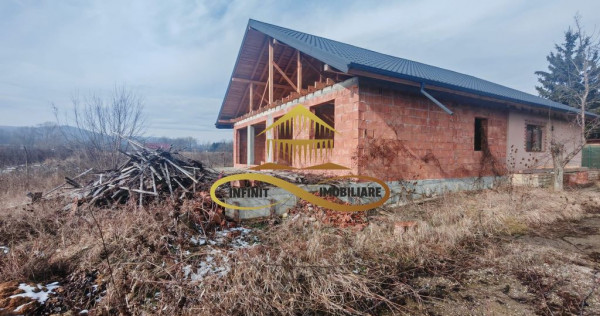 Casa de vanzare in Luncani