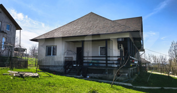 Casa duplex, 100 mp, zona Paun