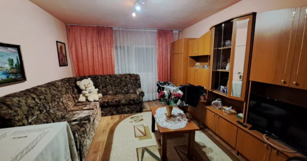 Apartament 3 camere, decomandat - zona Darste