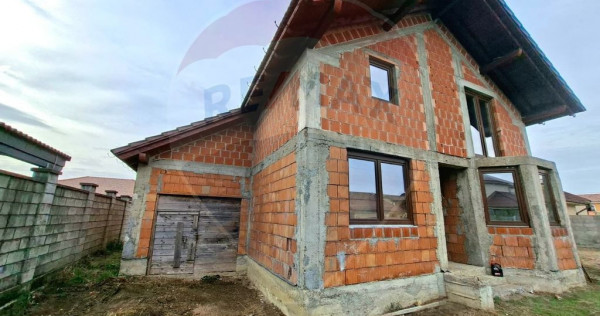 Casă &icirc;n Vladimirescu, 5 camere, garaj, 1000 mp teren. C...