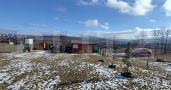 Teren intravilan cu cabana, 700mp, Ciurea