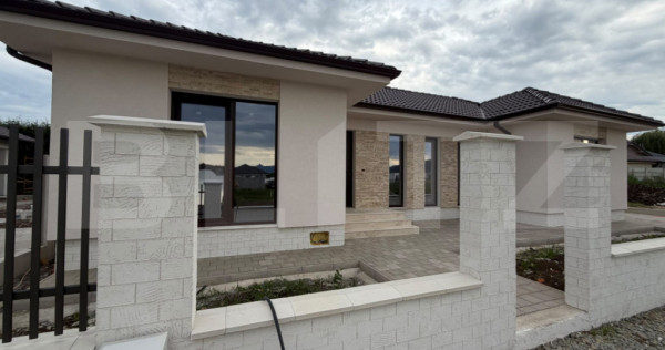 Casă de v&acirc;nzare zona Micesti