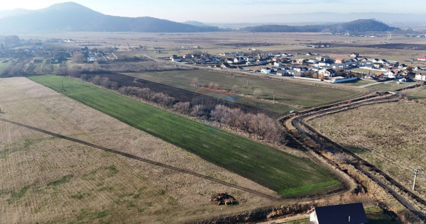 Teren extravilan cu potențial ridicat industrial/reziden...