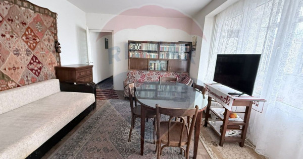 Apartament de v&acirc;nzare | 2 camere | Bloc anvelopat, Piata...