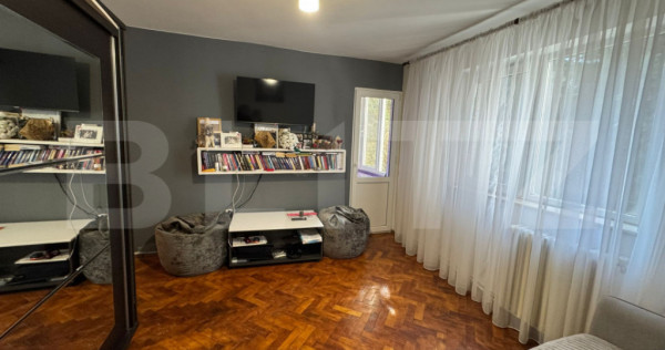 Apartament cu 2 camere decomandat in Simeria