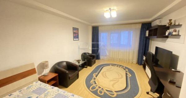 Garsoniera-Decomandata- Trafic Greau