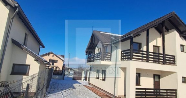 Casa individuala de vanzare/ Sanpetru